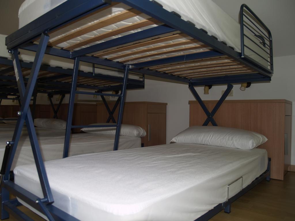 Albergue De Yebra Yebra de Basa Rom bilde