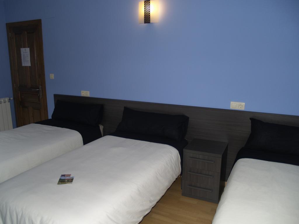 Albergue De Yebra Yebra de Basa Rom bilde