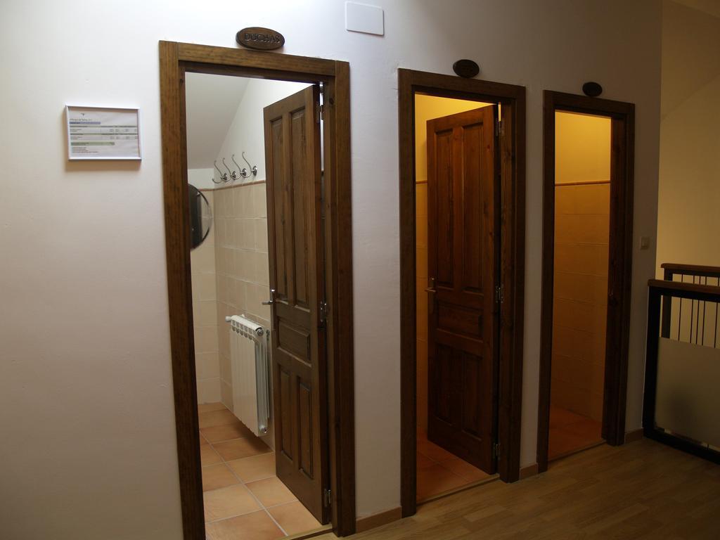 Albergue De Yebra Yebra de Basa Rom bilde